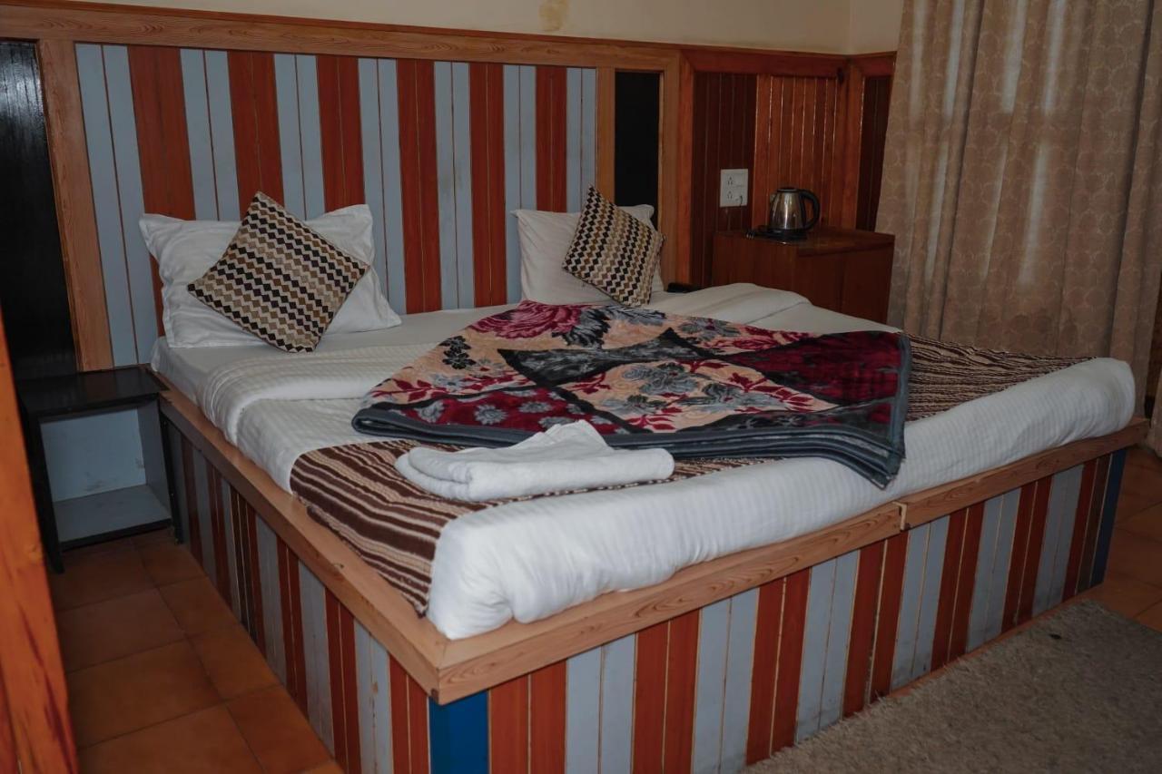 Himalaya Mount View Resort Kausani Exteriör bild