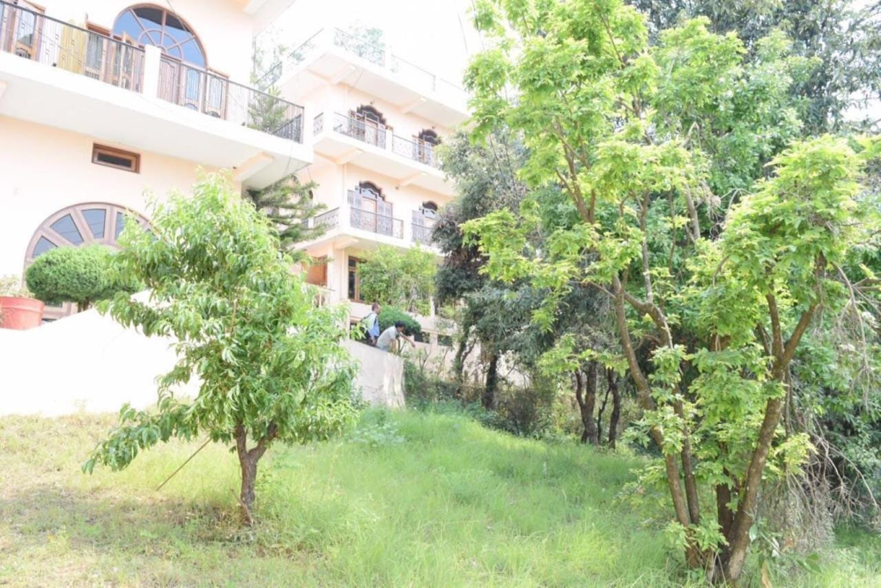 Himalaya Mount View Resort Kausani Exteriör bild