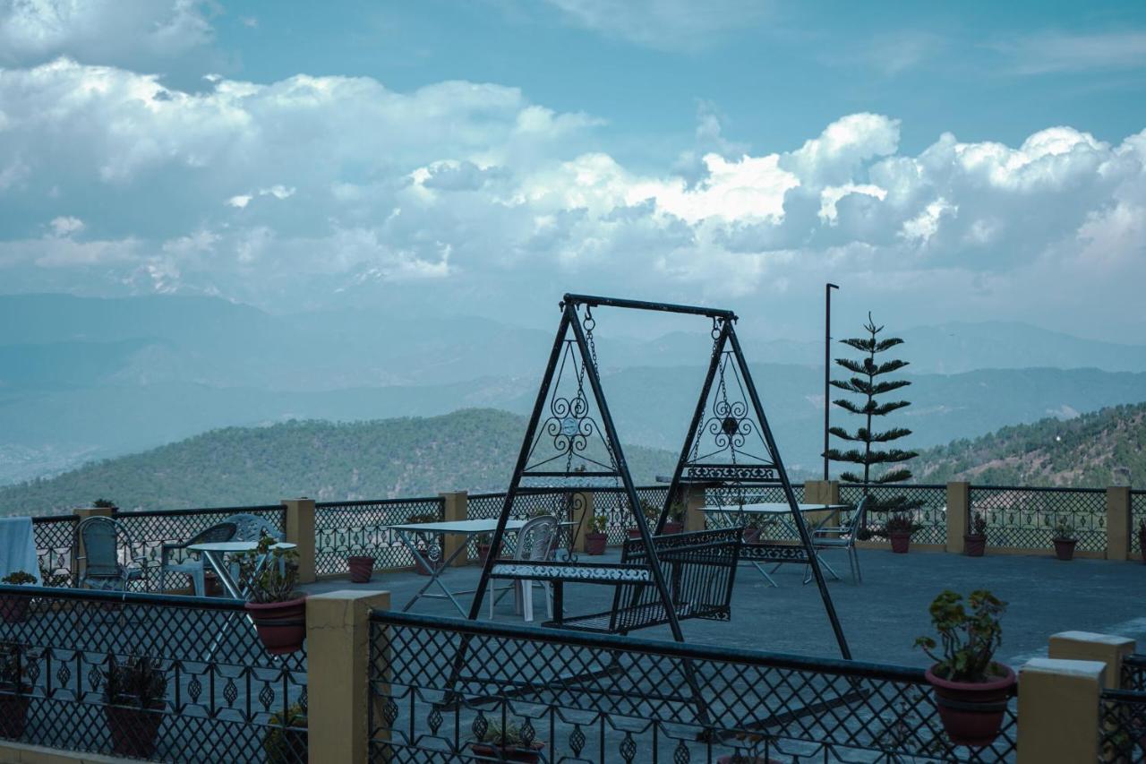 Himalaya Mount View Resort Kausani Exteriör bild
